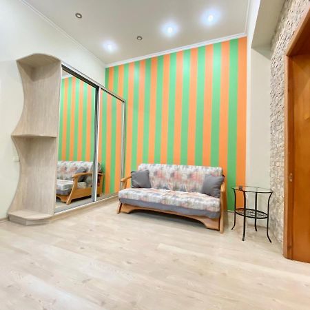 Old Town Apartments Lanzheron Beach Odessa Ngoại thất bức ảnh