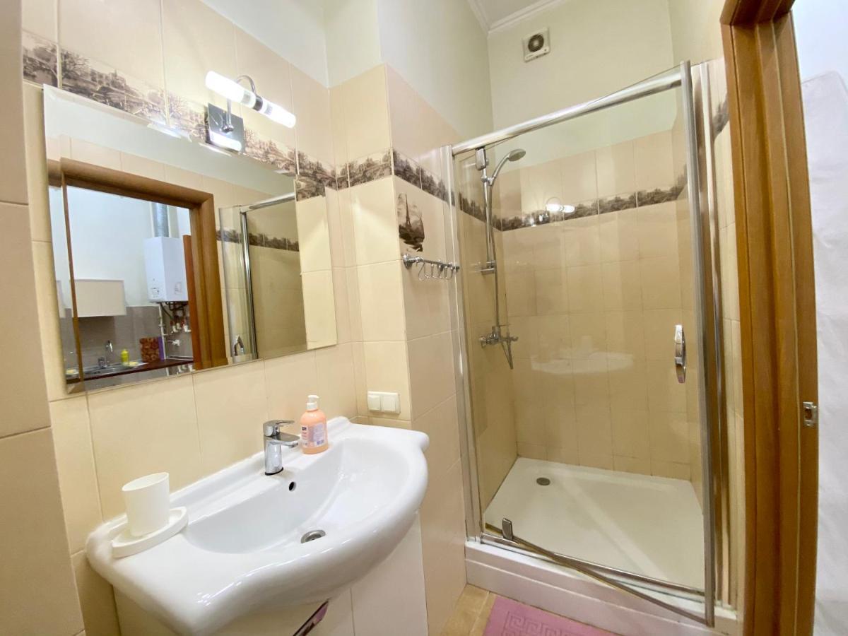 Old Town Apartments Lanzheron Beach Odessa Ngoại thất bức ảnh
