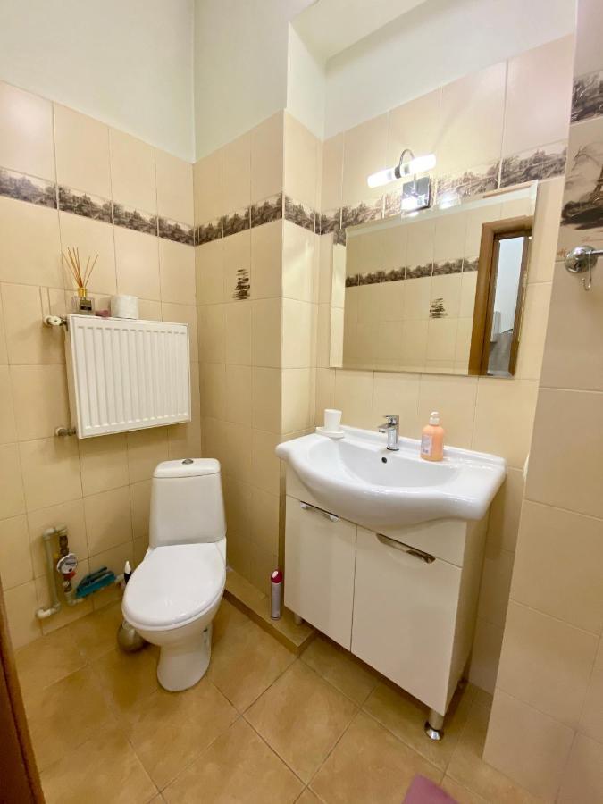 Old Town Apartments Lanzheron Beach Odessa Ngoại thất bức ảnh